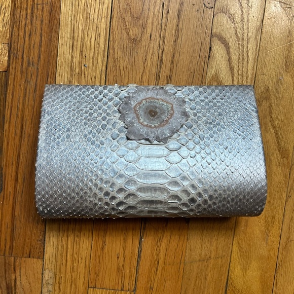 elizabeth anthony Handbags - Elizabeth Anthony Silver Clutch with Gold Chain